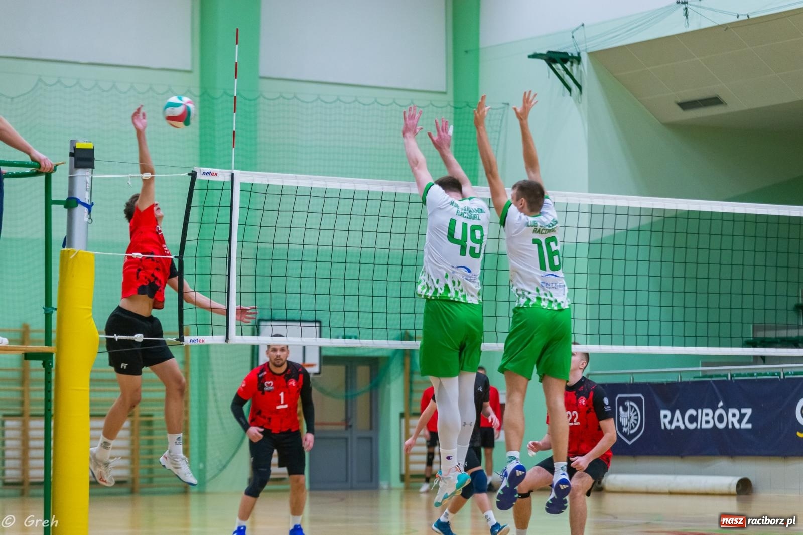 Zdjęcie w galerii na portalu naszraciborz.pl: Siatkarskie derby dla KS Racibórz [FOTO i WIDEO] wiadomości z regionu