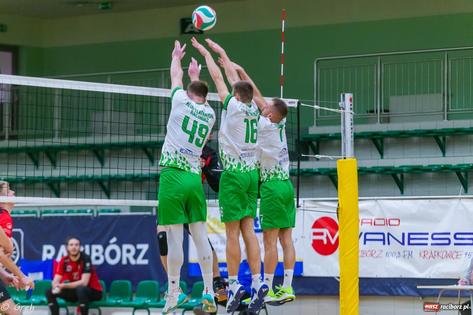 Zdjęcie w galerii na portalu naszraciborz.pl: Siatkarskie derby dla KS Racibórz [FOTO i WIDEO] wiadomości z regionu