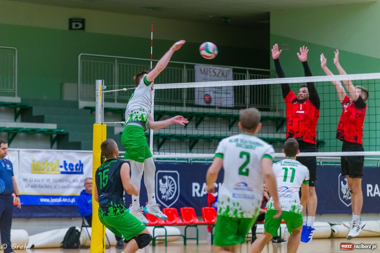 Zdjęcie w galerii na portalu naszraciborz.pl: Siatkarskie derby dla KS Racibórz [FOTO i WIDEO] wiadomości z regionu
