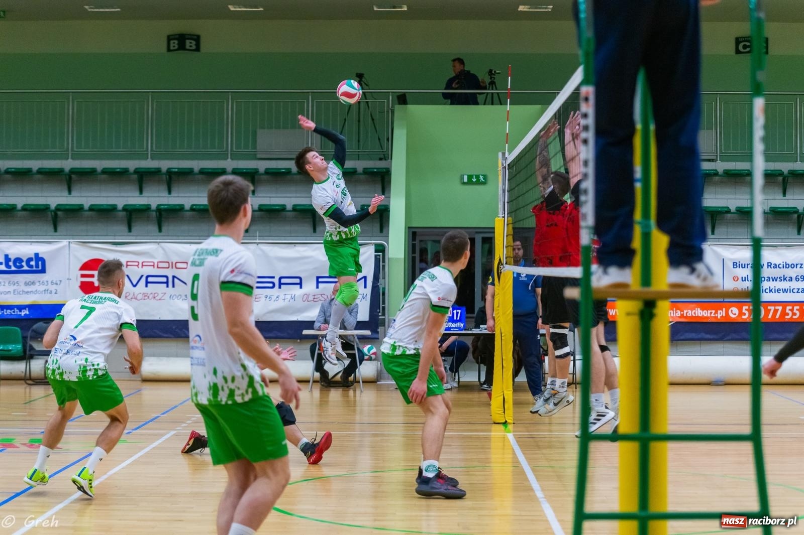 Zdjęcie w galerii na portalu naszraciborz.pl: Siatkarskie derby dla KS Racibórz [FOTO i WIDEO] wiadomości z regionu