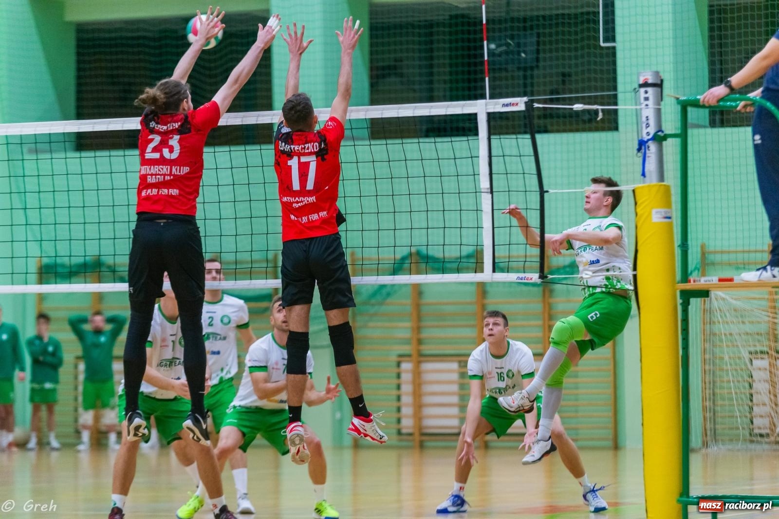 Zdjęcie w galerii na portalu naszraciborz.pl: Siatkarskie derby dla KS Racibórz [FOTO i WIDEO] wiadomości z regionu