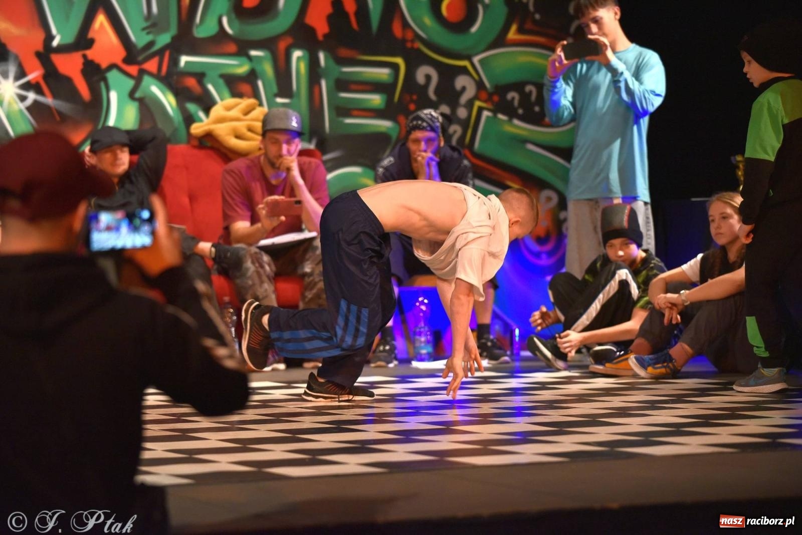 Zdjęcie w galerii na portalu naszraciborz.pl: Ahoj Breaking 2 - dwa dni tanecznych zmagań w Raciborzu wiadomości z regionu