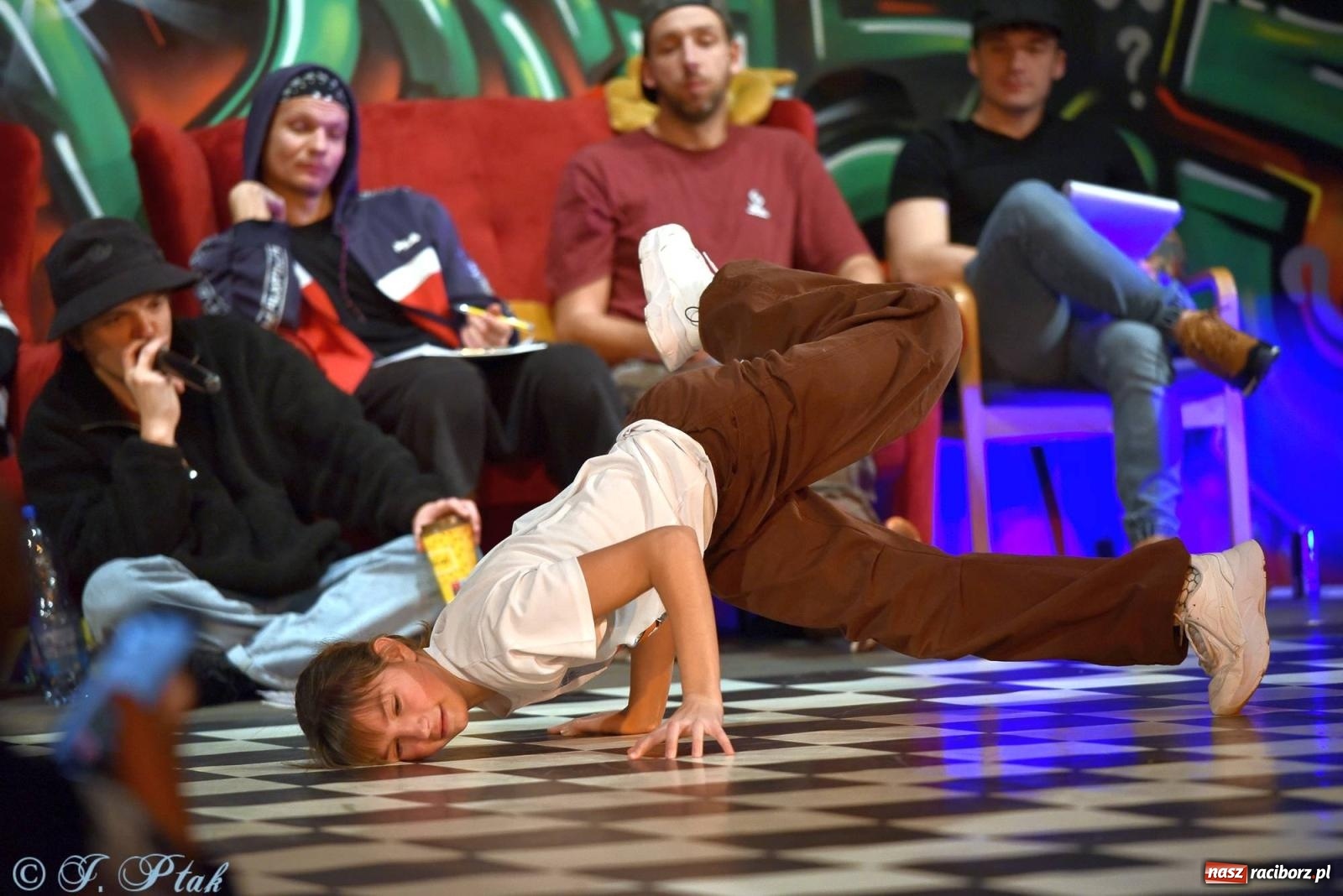 Zdjęcie w galerii na portalu naszraciborz.pl: Ahoj Breaking 2 - dwa dni tanecznych zmagań w Raciborzu wiadomości z regionu