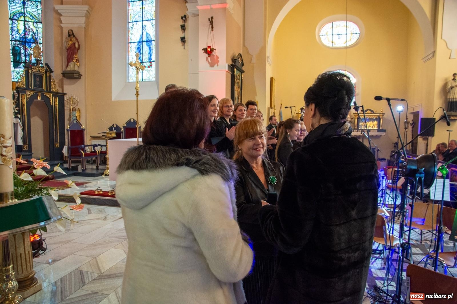 Zdjęcie w galerii na portalu naszraciborz.pl: Magnificat Vivaldiego zabrzmiało w brzeskim kościele na 40-lecie miejscowego chóru wiadomości z regionu