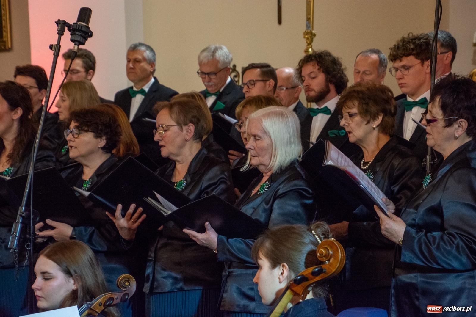 Zdjęcie w galerii na portalu naszraciborz.pl: Magnificat Vivaldiego zabrzmiało w brzeskim kościele na 40-lecie miejscowego chóru wiadomości z regionu
