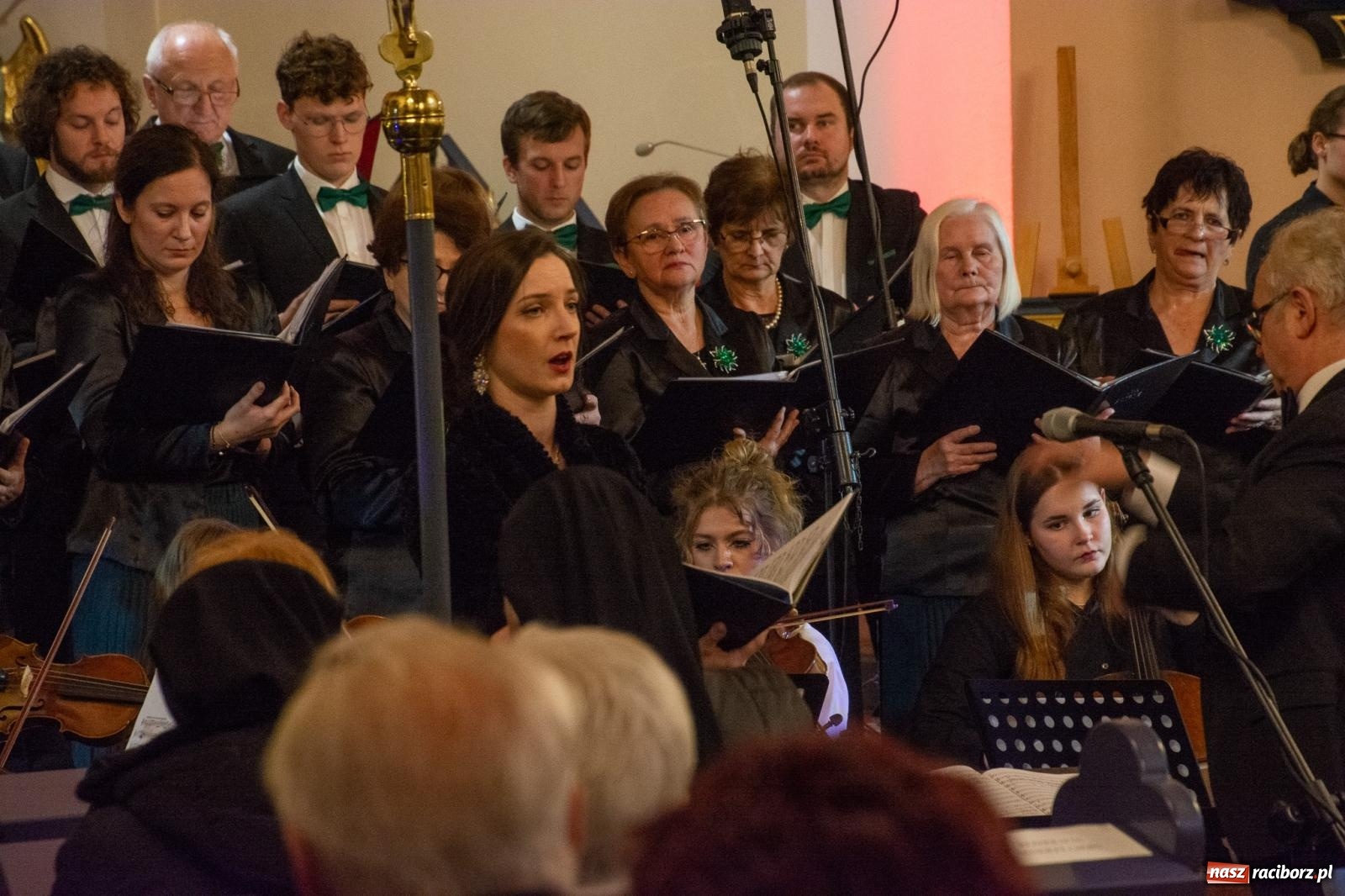 Zdjęcie w galerii na portalu naszraciborz.pl: Magnificat Vivaldiego zabrzmiało w brzeskim kościele na 40-lecie miejscowego chóru wiadomości z regionu