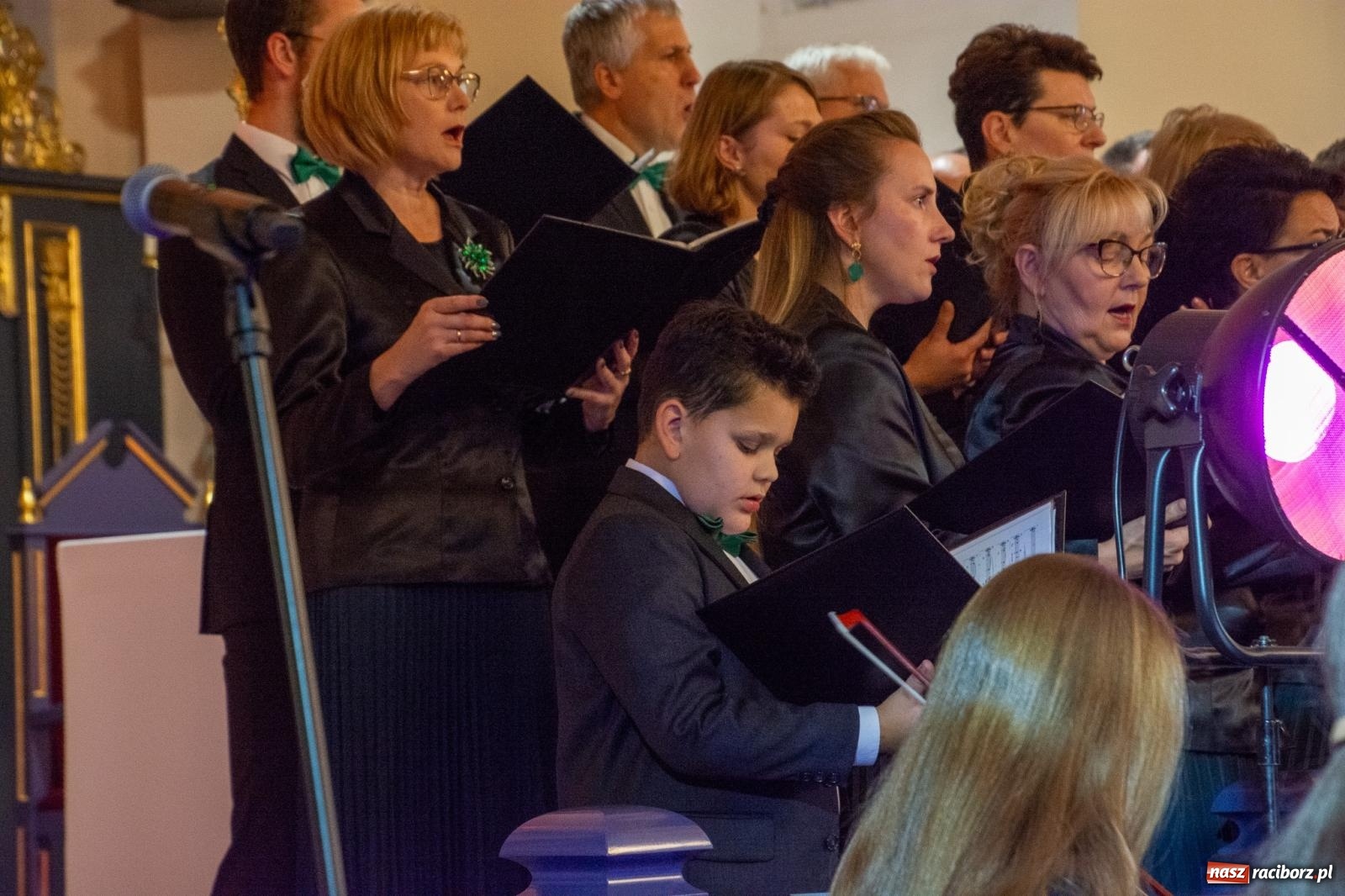 Zdjęcie w galerii na portalu naszraciborz.pl: Magnificat Vivaldiego zabrzmiało w brzeskim kościele na 40-lecie miejscowego chóru wiadomości z regionu