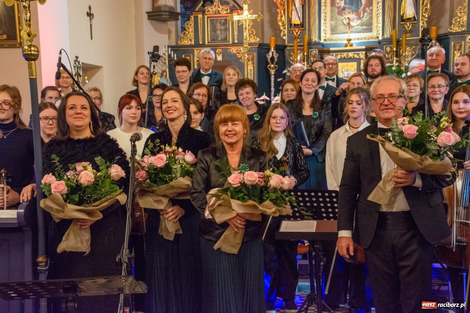 Zdjęcie w galerii na portalu naszraciborz.pl: Magnificat Vivaldiego zabrzmiało w brzeskim kościele na 40-lecie miejscowego chóru wiadomości z regionu