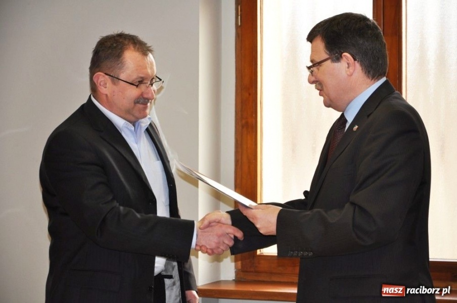 Zdjęcie w galerii na portalu naszraciborz.pl: Za 150 dni basen ZSOMS będzie jak nowy wiadomości z regionu