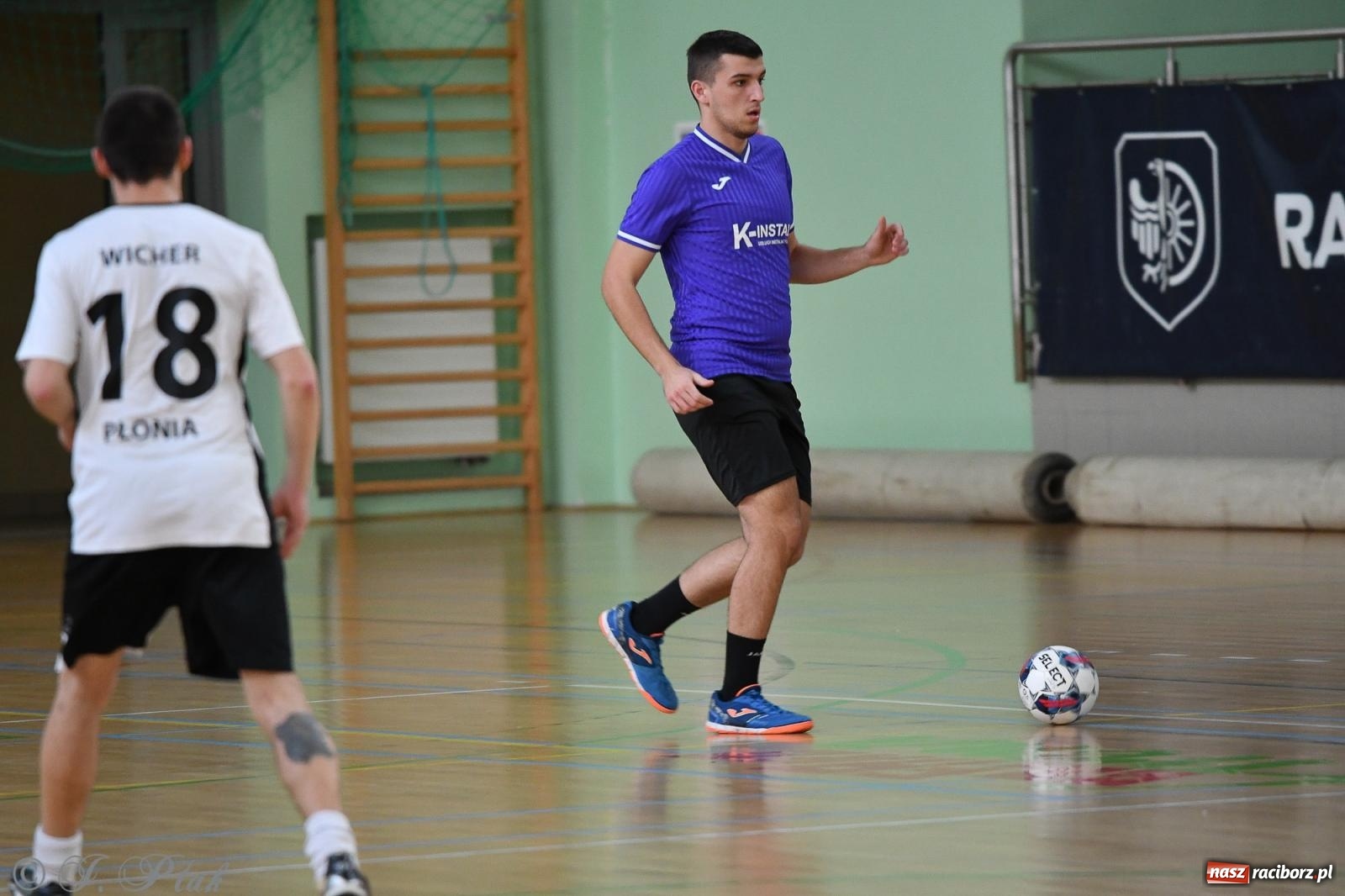 Zdjęcie w galerii na portalu naszraciborz.pl: Niedziela z futsalem [FOTO] wiadomości z regionu