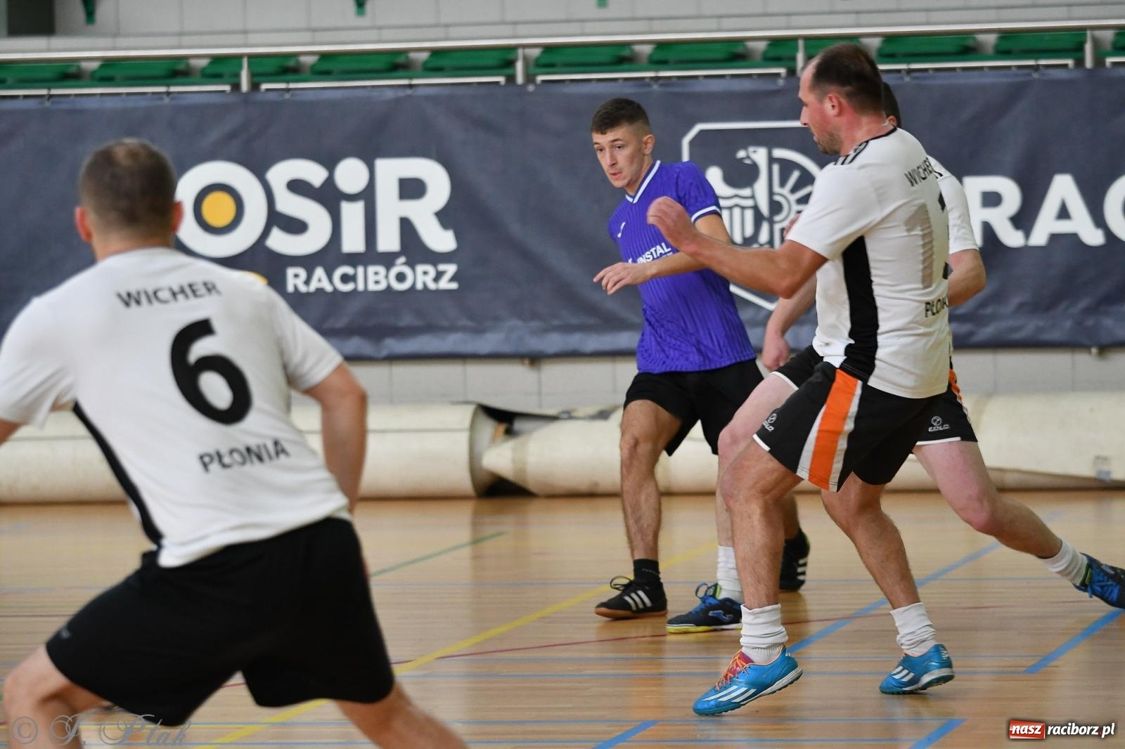 Zdjęcie w galerii na portalu naszraciborz.pl: Niedziela z futsalem [FOTO] wiadomości z regionu