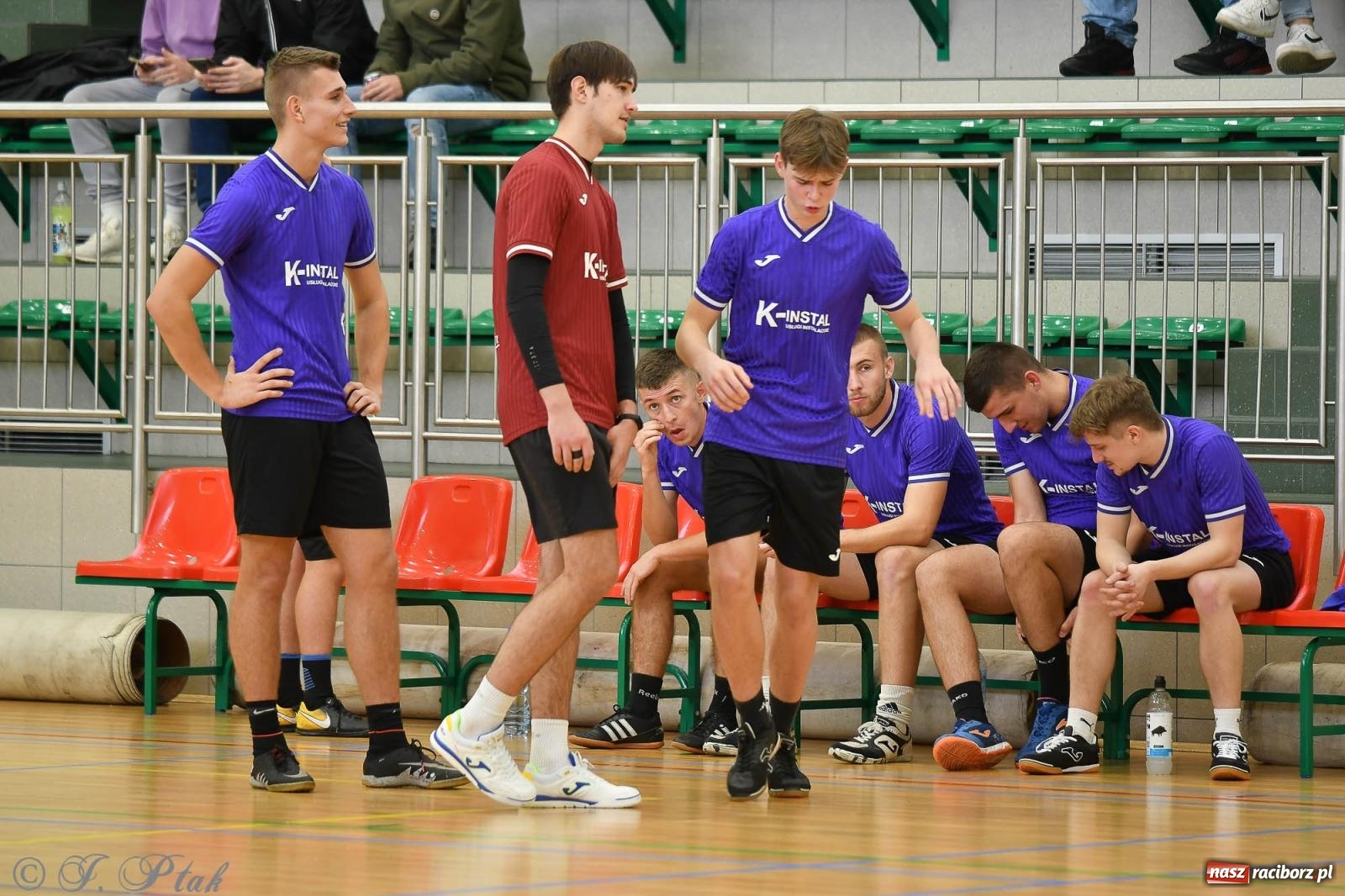 Zdjęcie w galerii na portalu naszraciborz.pl: Niedziela z futsalem [FOTO] wiadomości z regionu