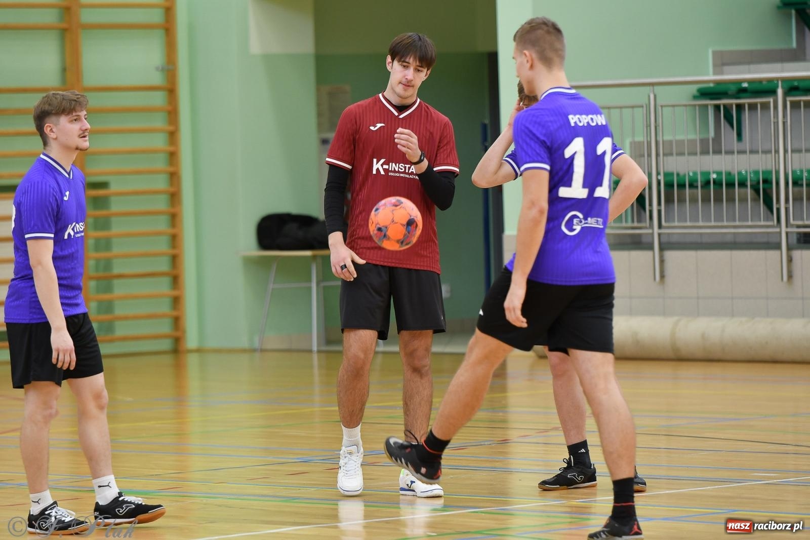 Zdjęcie w galerii na portalu naszraciborz.pl: Niedziela z futsalem [FOTO] wiadomości z regionu