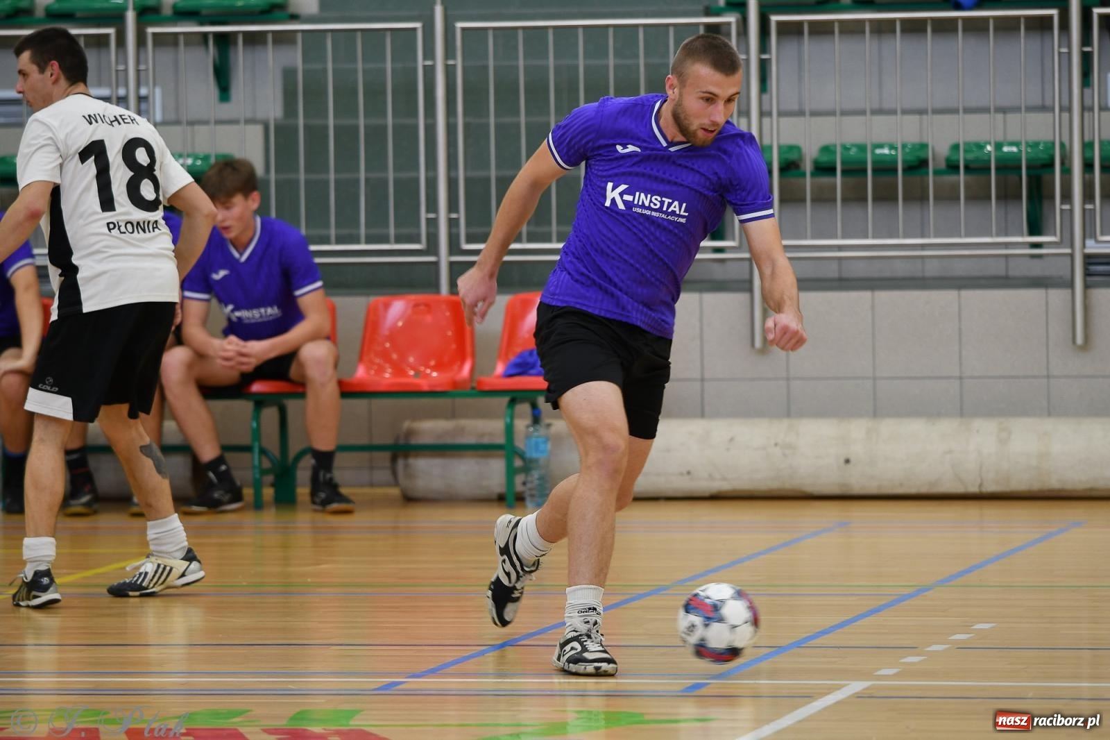 Zdjęcie w galerii na portalu naszraciborz.pl: Niedziela z futsalem [FOTO] wiadomości z regionu