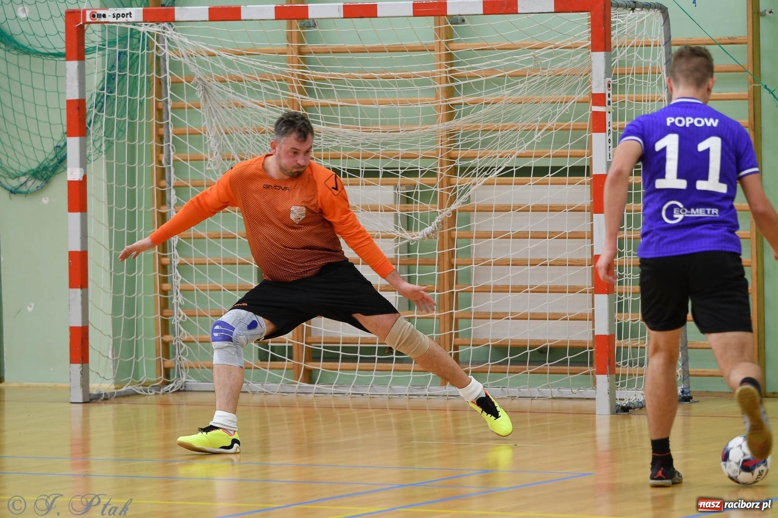 Zdjęcie w galerii na portalu naszraciborz.pl: Niedziela z futsalem [FOTO] wiadomości z regionu