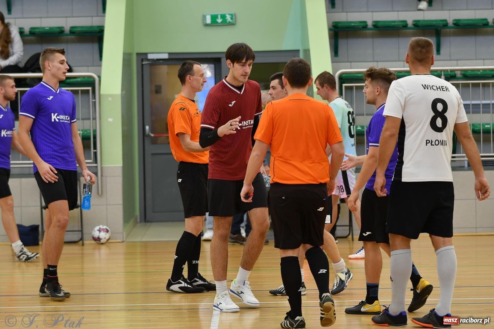 Zdjęcie w galerii na portalu naszraciborz.pl: Niedziela z futsalem [FOTO] wiadomości z regionu