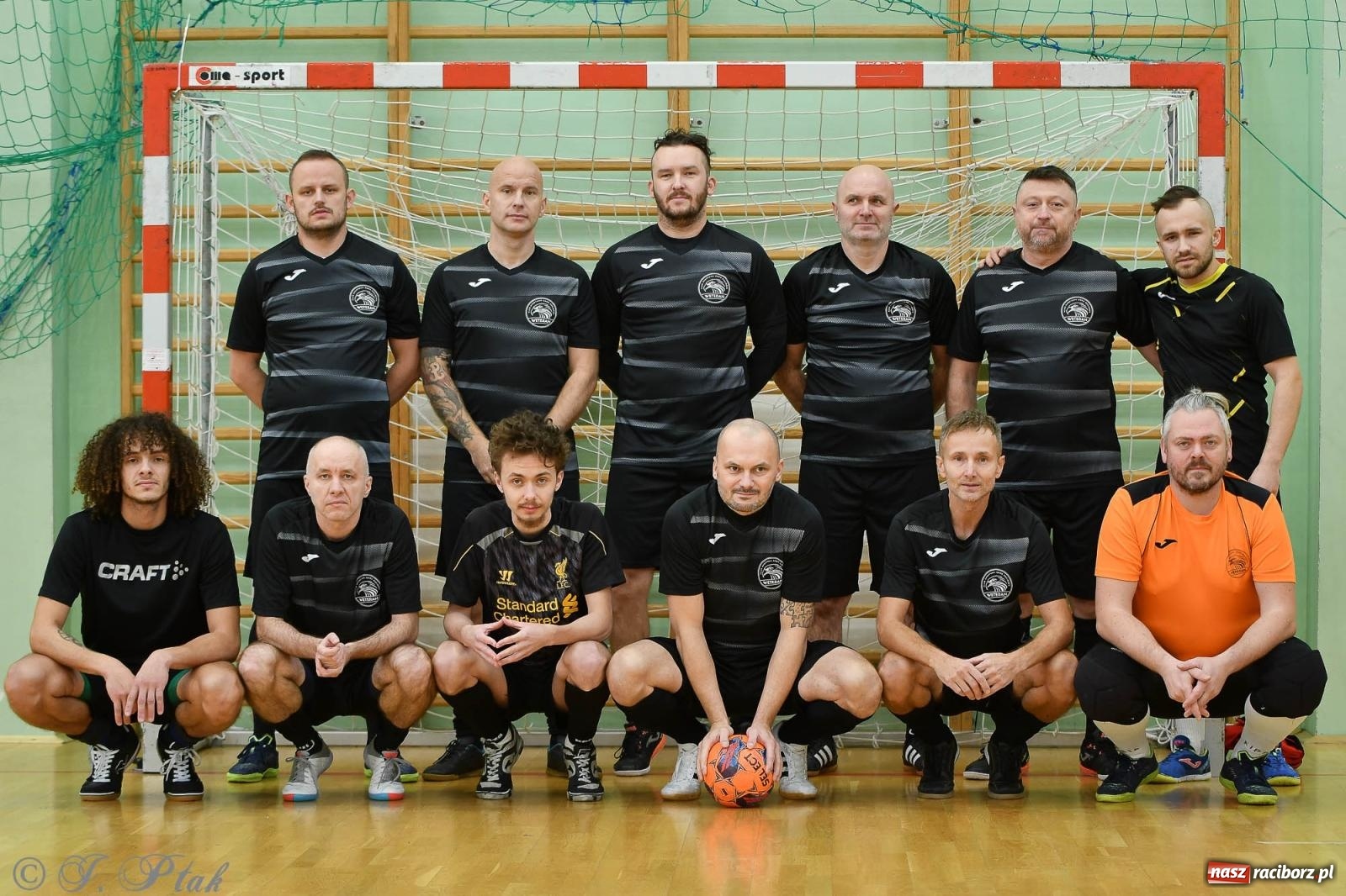 Zdjęcie w galerii na portalu naszraciborz.pl: Niedziela z futsalem [FOTO] wiadomości z regionu