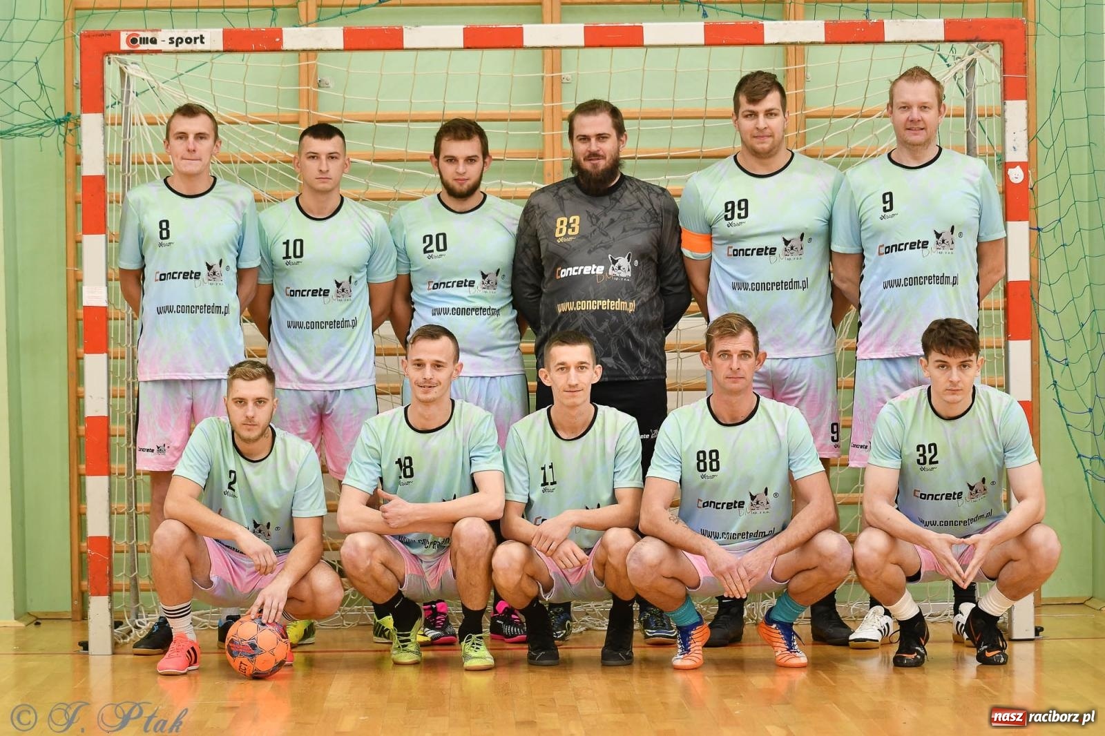 Zdjęcie w galerii na portalu naszraciborz.pl: Niedziela z futsalem [FOTO] wiadomości z regionu