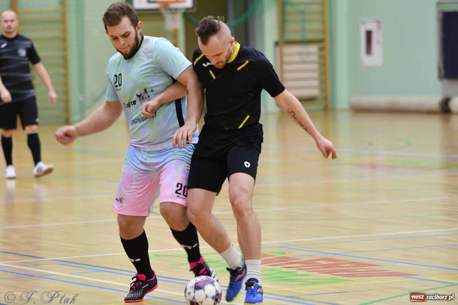Zdjęcie w galerii na portalu naszraciborz.pl: Niedziela z futsalem [FOTO] wiadomości z regionu