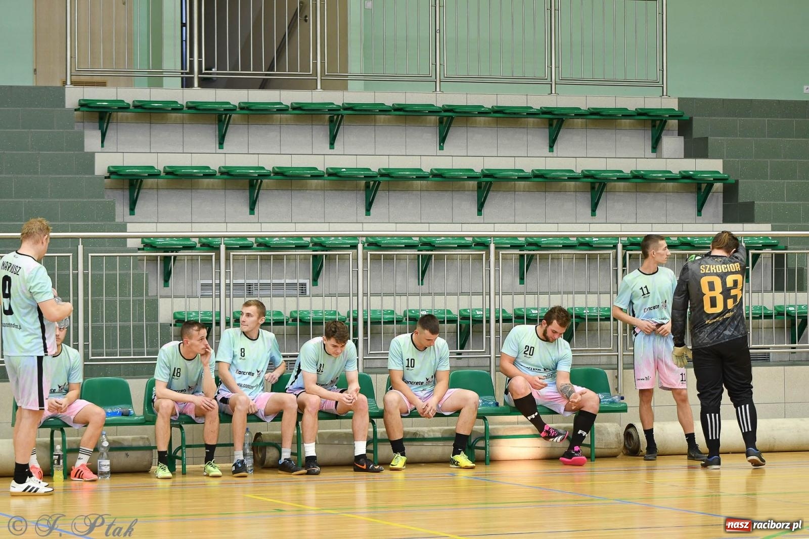 Zdjęcie w galerii na portalu naszraciborz.pl: Niedziela z futsalem [FOTO] wiadomości z regionu