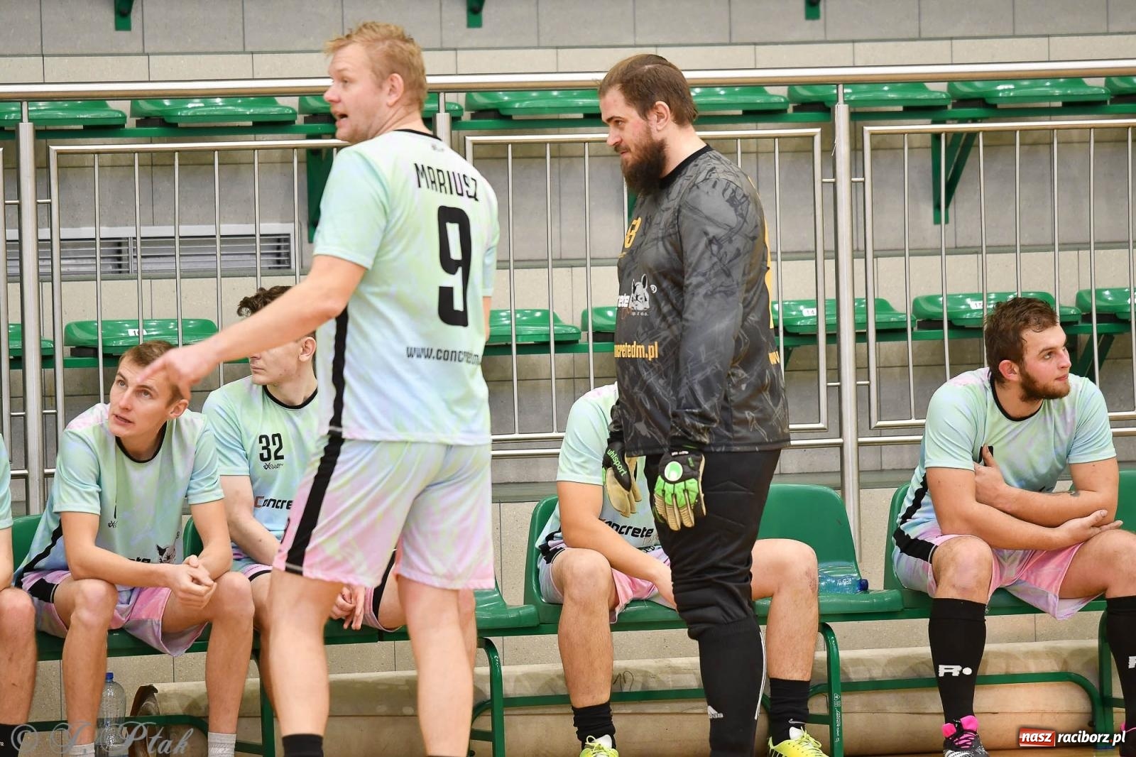 Zdjęcie w galerii na portalu naszraciborz.pl: Niedziela z futsalem [FOTO] wiadomości z regionu