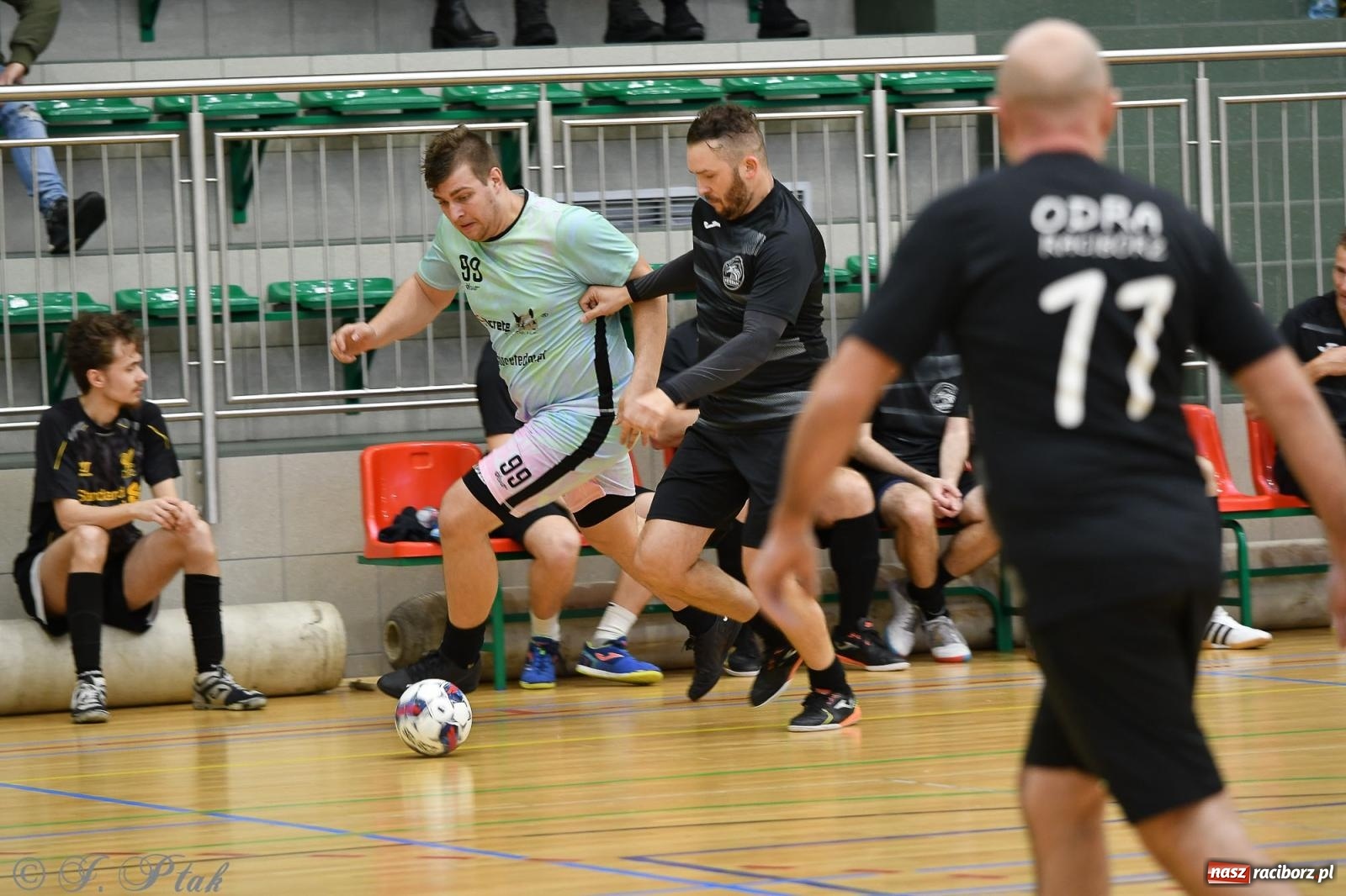 Zdjęcie w galerii na portalu naszraciborz.pl: Niedziela z futsalem [FOTO] wiadomości z regionu