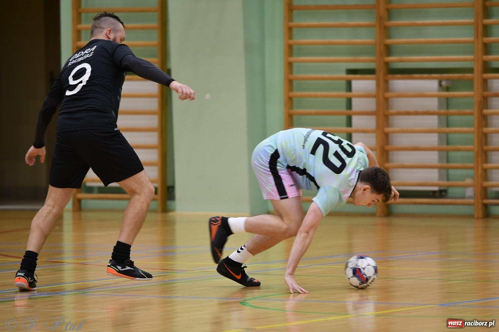 Zdjęcie w galerii na portalu naszraciborz.pl: Niedziela z futsalem [FOTO] wiadomości z regionu