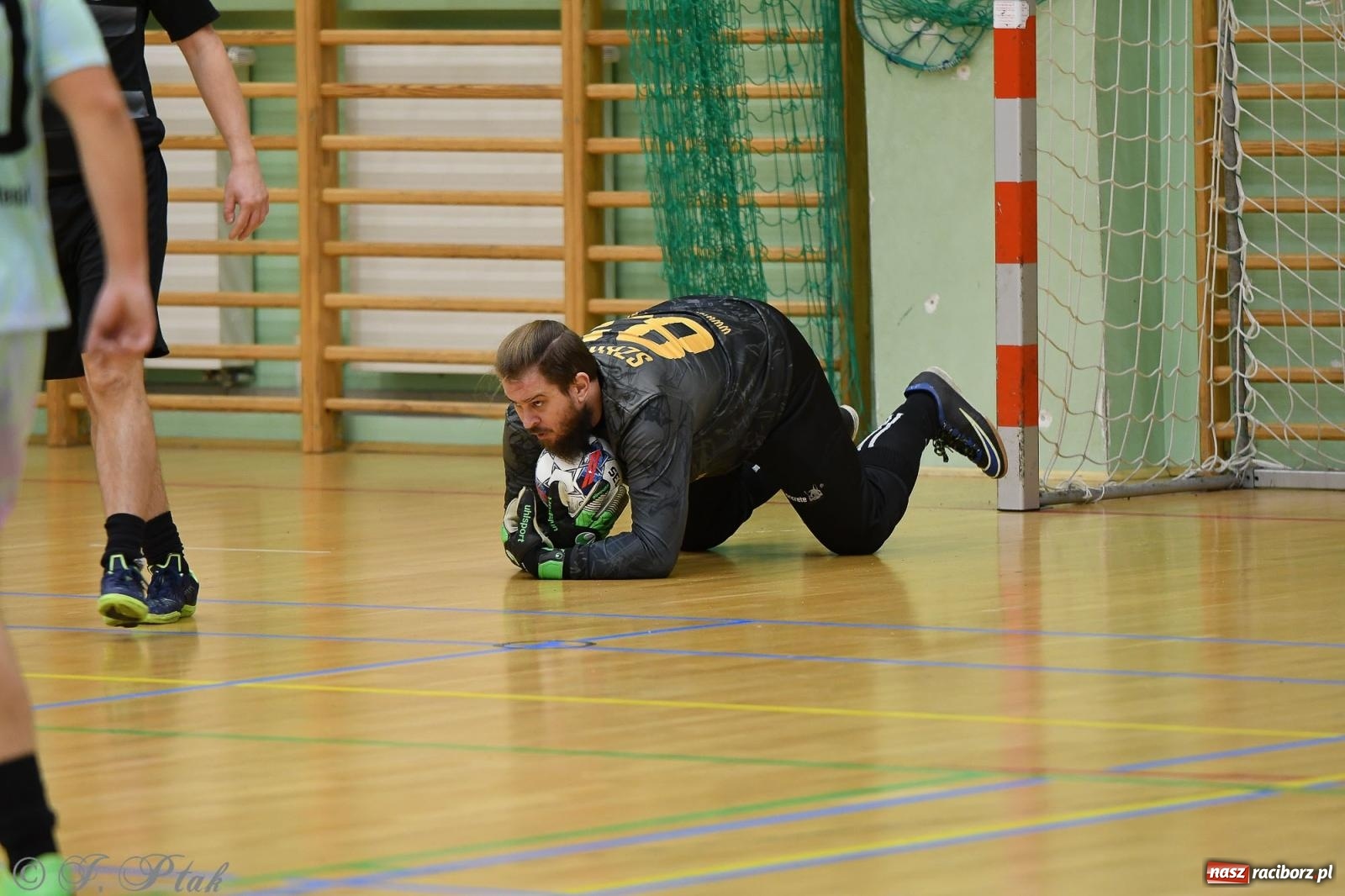 Zdjęcie w galerii na portalu naszraciborz.pl: Niedziela z futsalem [FOTO] wiadomości z regionu
