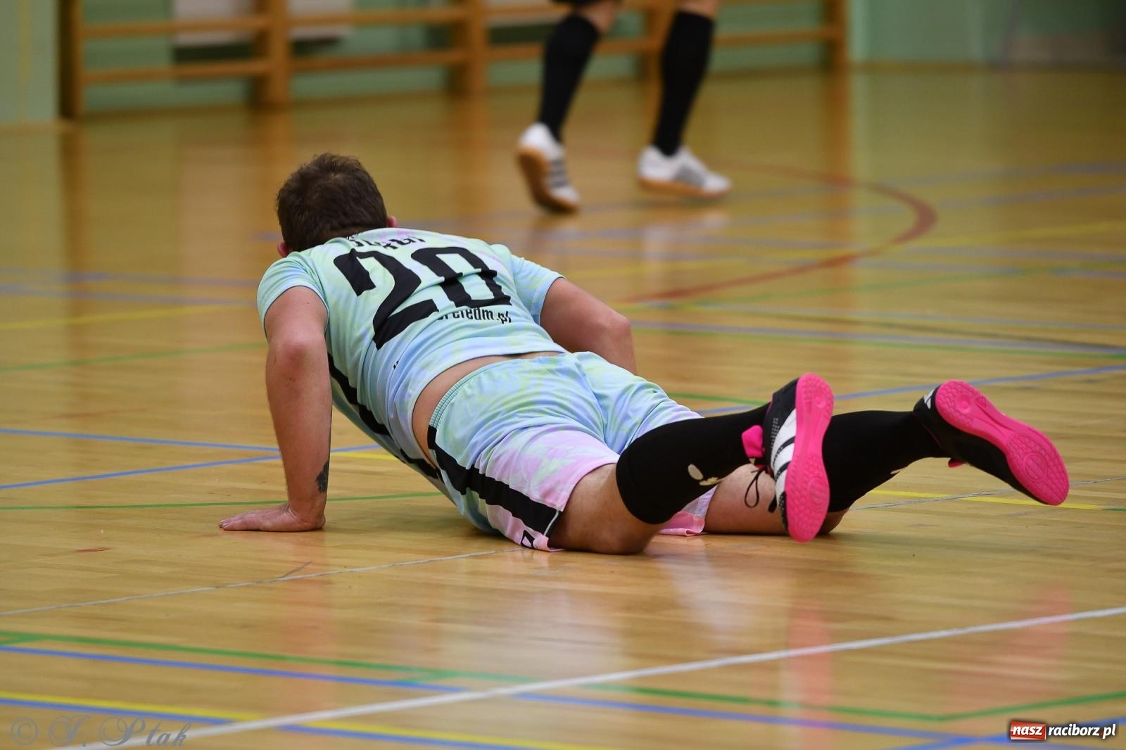 Zdjęcie w galerii na portalu naszraciborz.pl: Niedziela z futsalem [FOTO] wiadomości z regionu