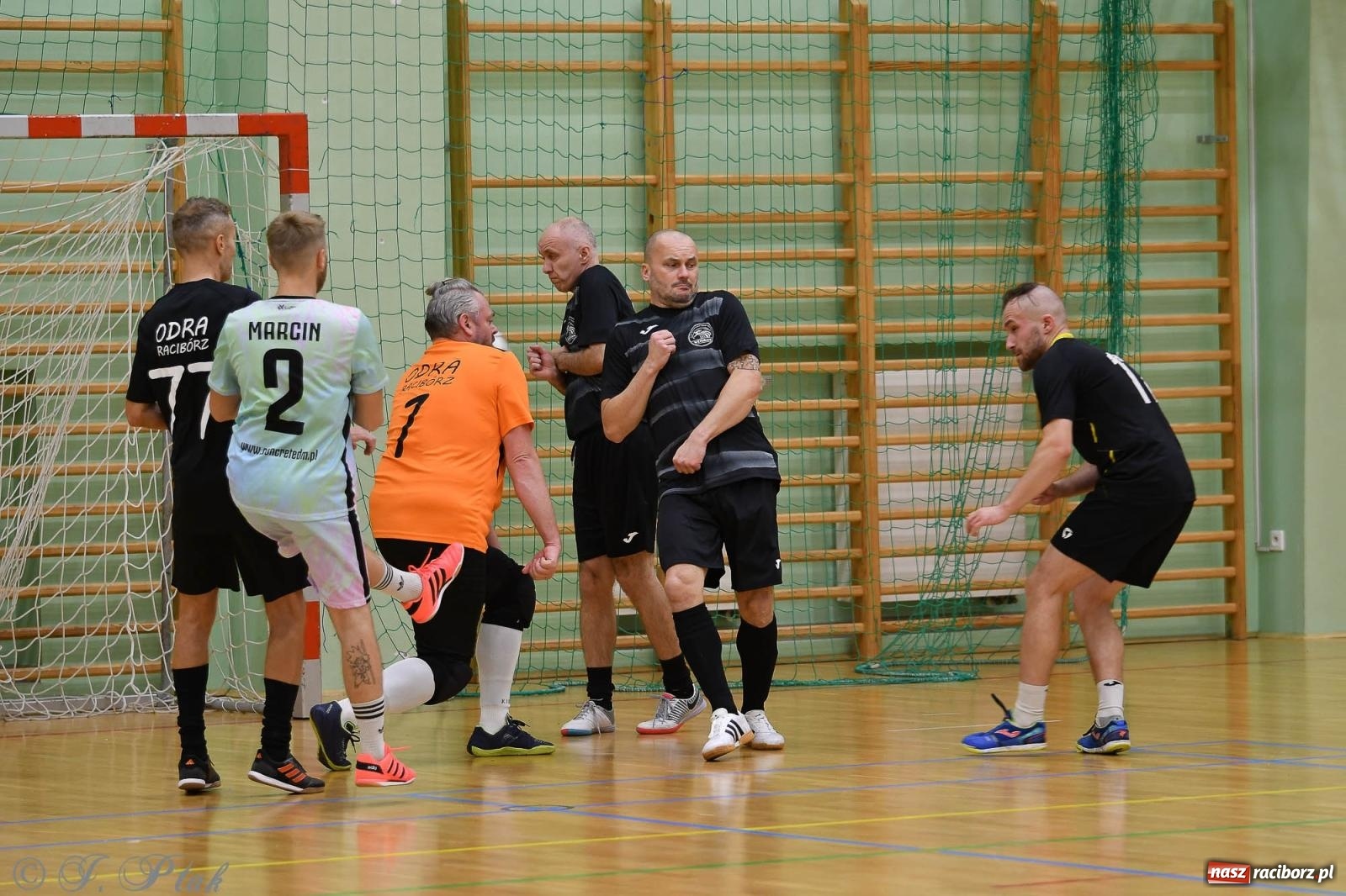 Zdjęcie w galerii na portalu naszraciborz.pl: Niedziela z futsalem [FOTO] wiadomości z regionu