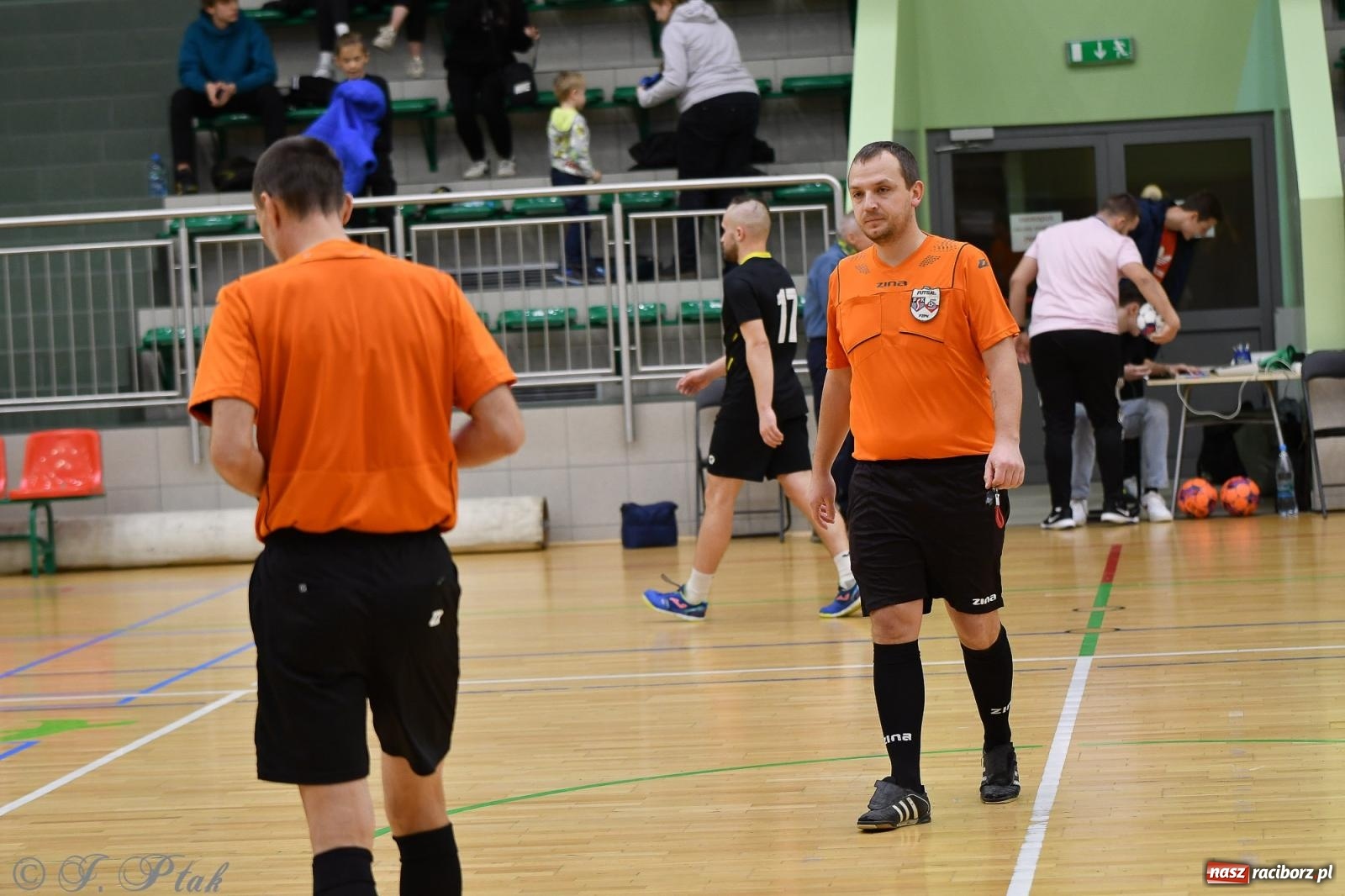 Zdjęcie w galerii na portalu naszraciborz.pl: Niedziela z futsalem [FOTO] wiadomości z regionu