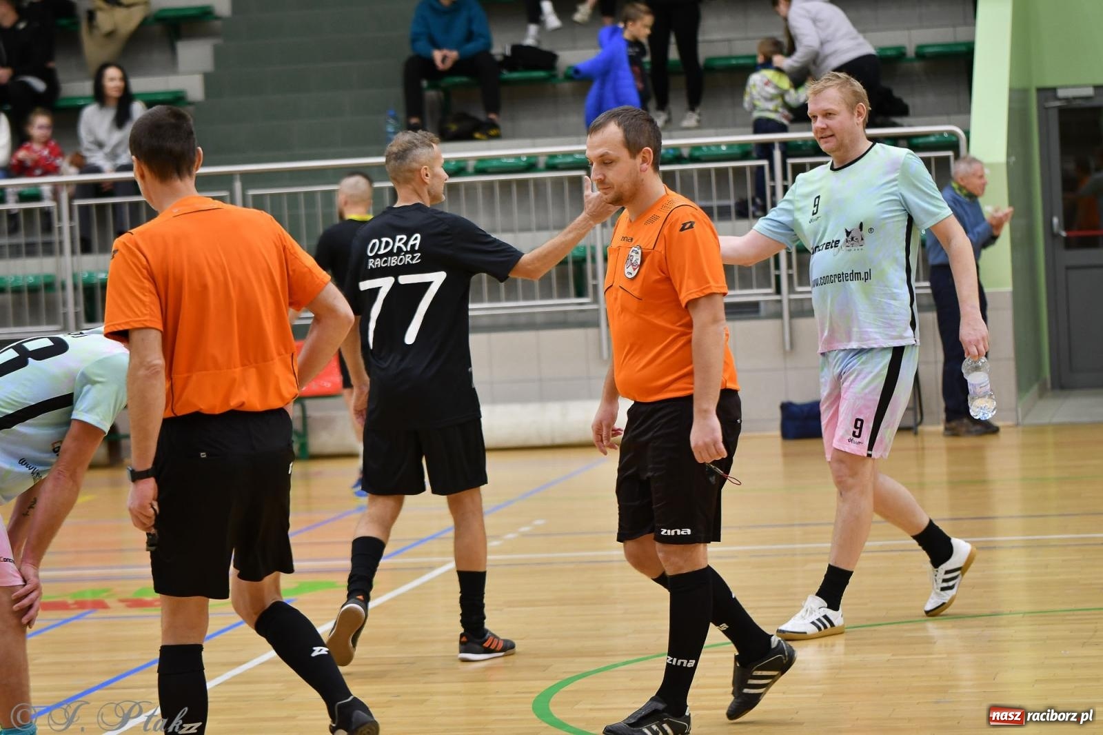 Zdjęcie w galerii na portalu naszraciborz.pl: Niedziela z futsalem [FOTO] wiadomości z regionu