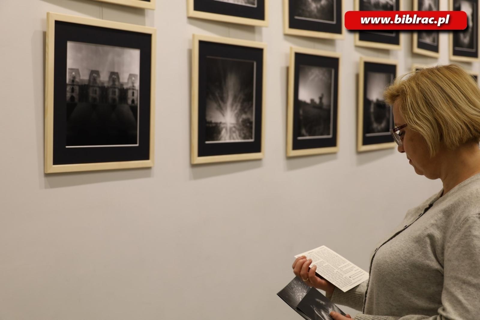 Zdjęcie w galerii na portalu naszraciborz.pl: OFFO 2023 - finisaż wystawy i spotkanie z twórcami wiadomości z regionu