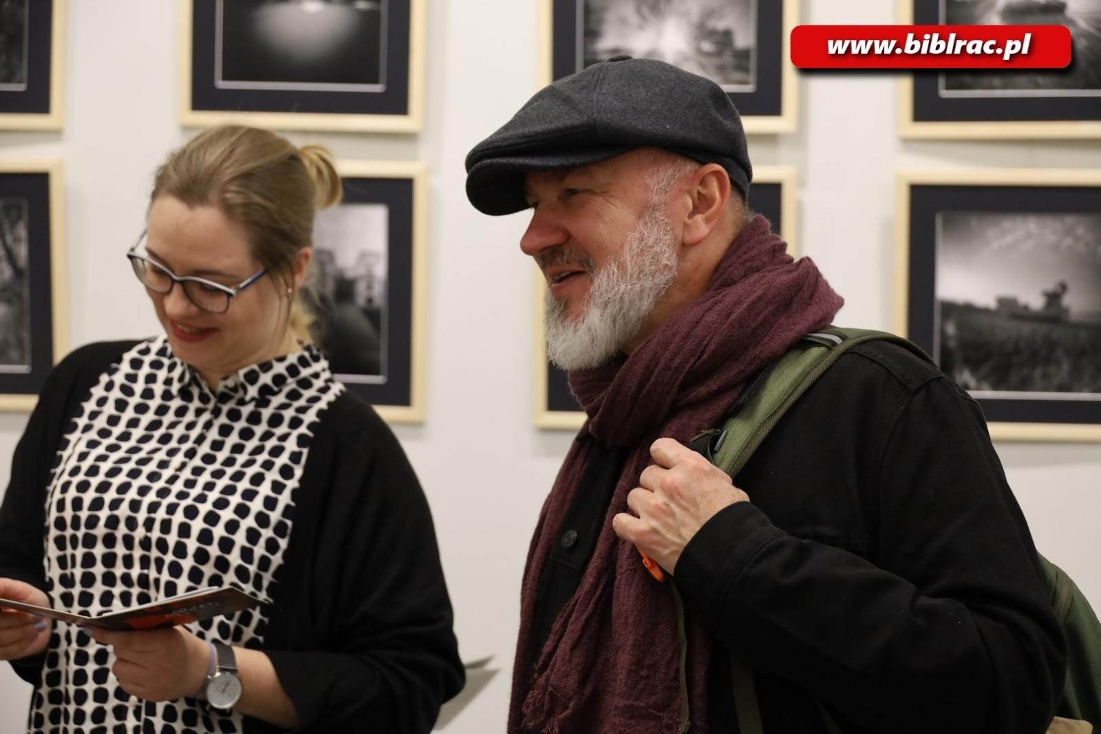 Zdjęcie w galerii na portalu naszraciborz.pl: OFFO 2023 - finisaż wystawy i spotkanie z twórcami wiadomości z regionu