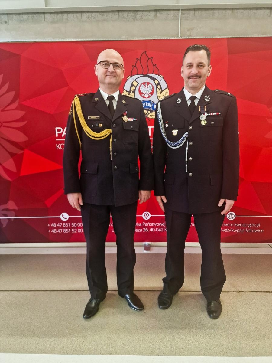 Zdjęcie w galerii na portalu naszraciborz.pl: Krzyż Świętego Floriana dla druha Romana Pośpiecha wiadomości z regionu