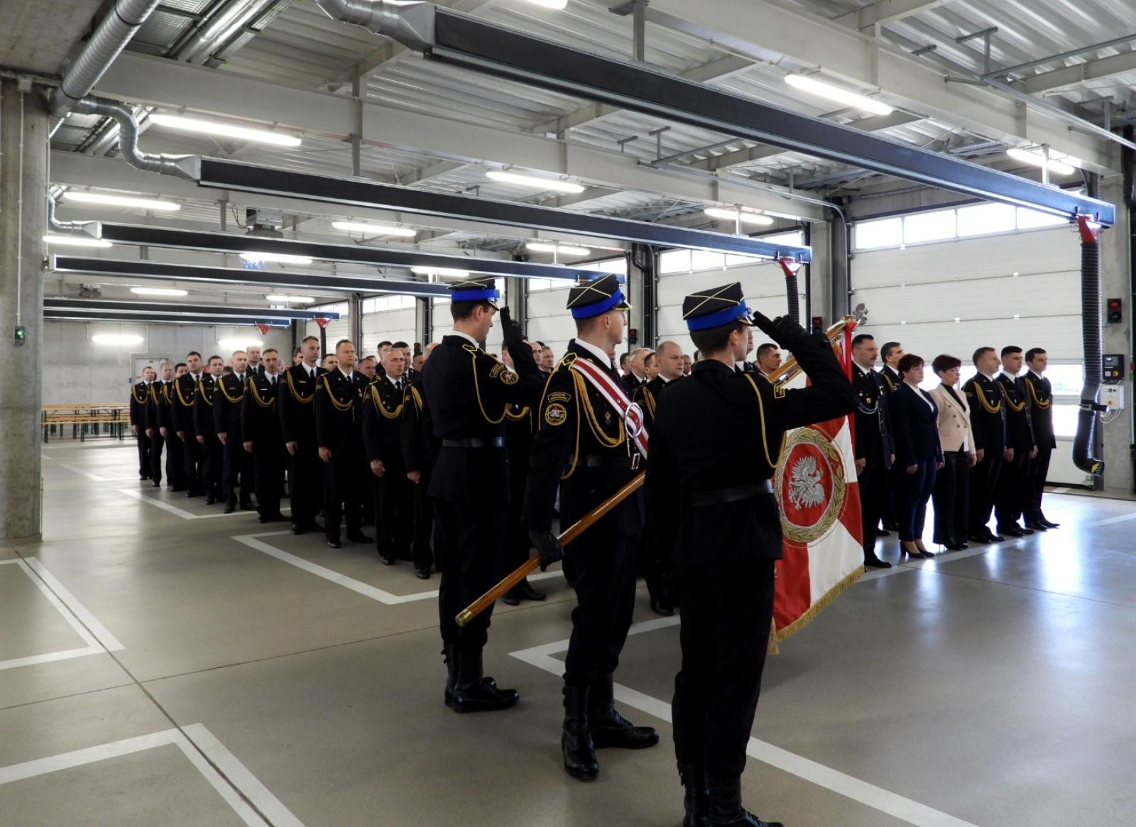 Zdjęcie w galerii na portalu naszraciborz.pl: Krzyż Świętego Floriana dla druha Romana Pośpiecha wiadomości z regionu