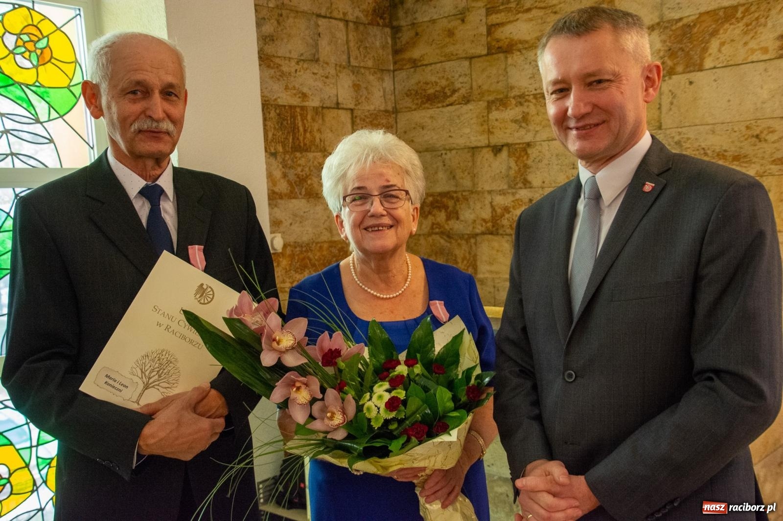 Zdjęcie w galerii na portalu naszraciborz.pl: Osiem par świętowało złote gody w raciborskim USC [FOTO i WIDEO] wiadomości z regionu