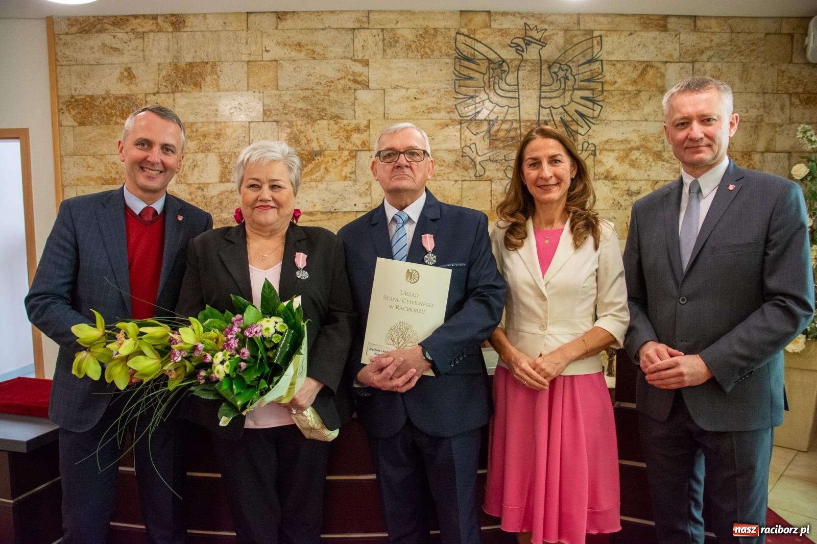 Zdjęcie w galerii na portalu naszraciborz.pl: Osiem par świętowało złote gody w raciborskim USC [FOTO i WIDEO] wiadomości z regionu