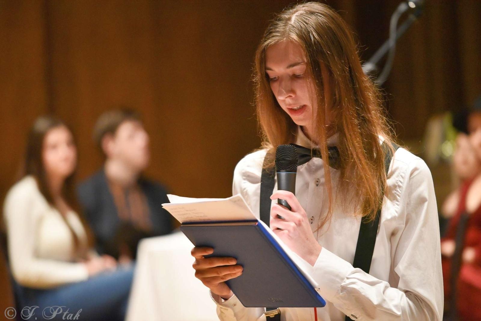 Zdjęcie w galerii na portalu naszraciborz.pl: Wieczorek poetycki U Kasprowicza wiadomości z regionu