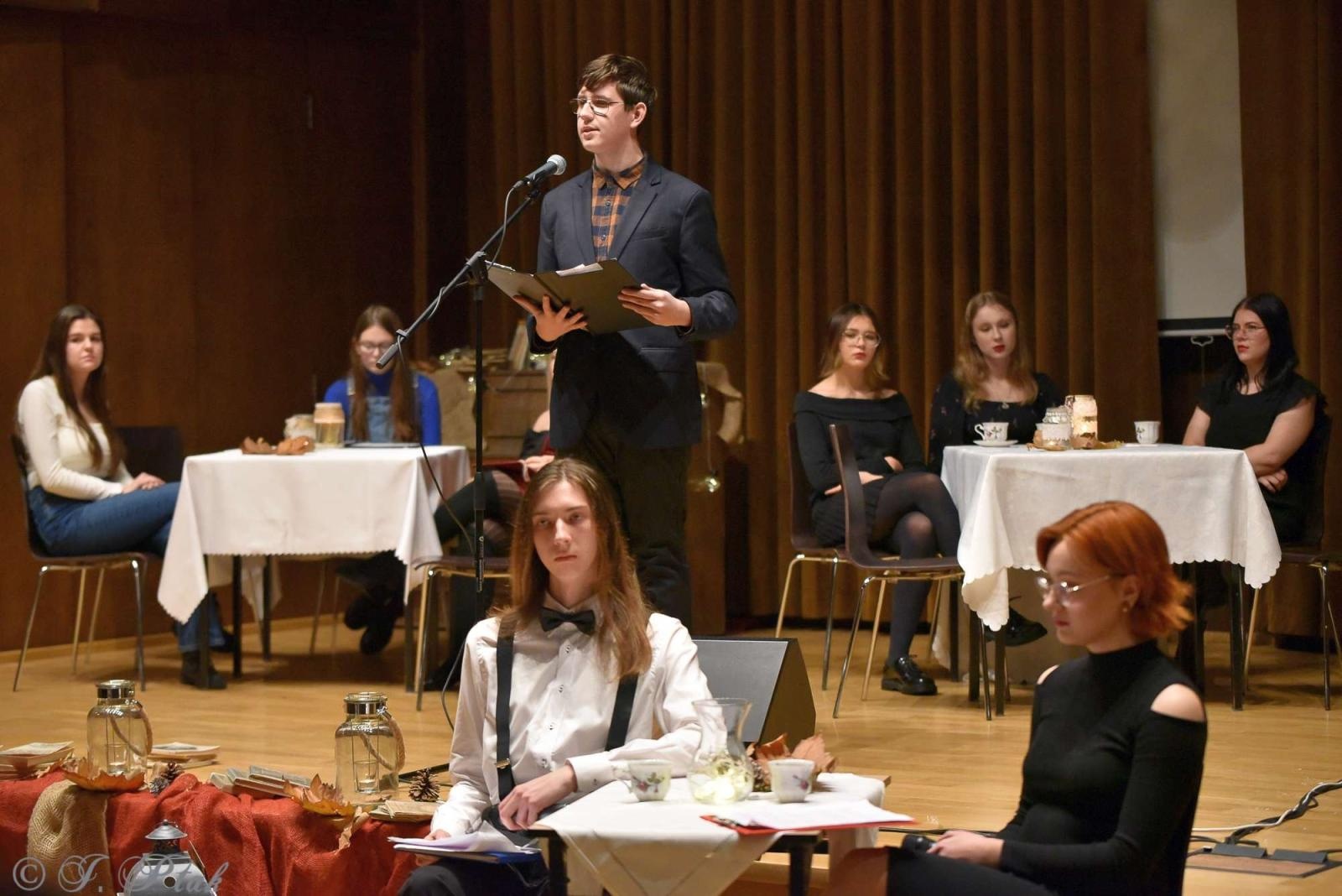 Zdjęcie w galerii na portalu naszraciborz.pl: Wieczorek poetycki U Kasprowicza wiadomości z regionu