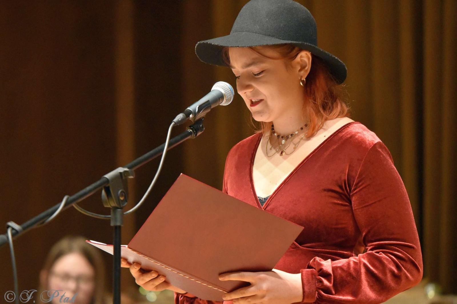 Zdjęcie w galerii na portalu naszraciborz.pl: Wieczorek poetycki U Kasprowicza wiadomości z regionu