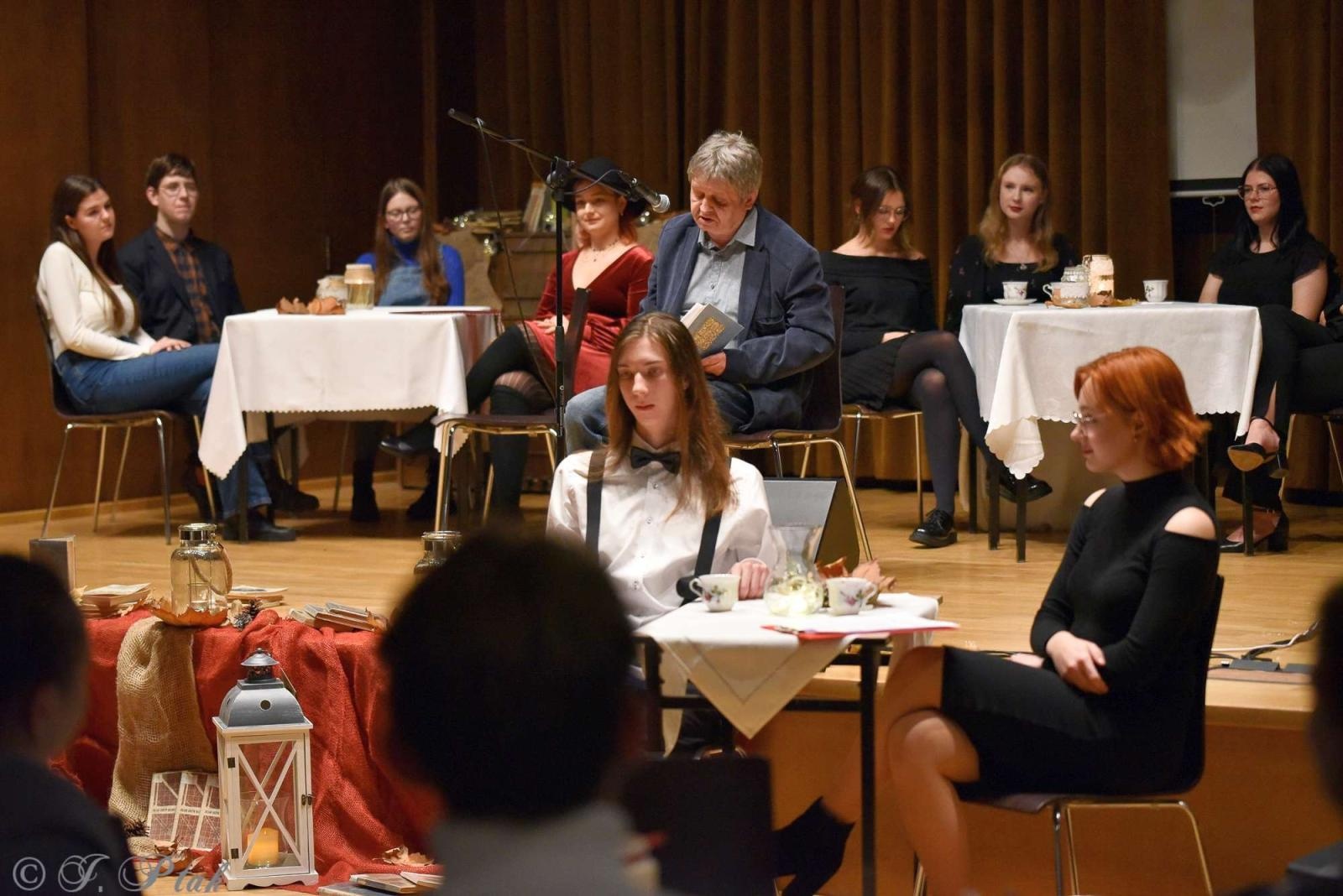 Zdjęcie w galerii na portalu naszraciborz.pl: Wieczorek poetycki U Kasprowicza wiadomości z regionu