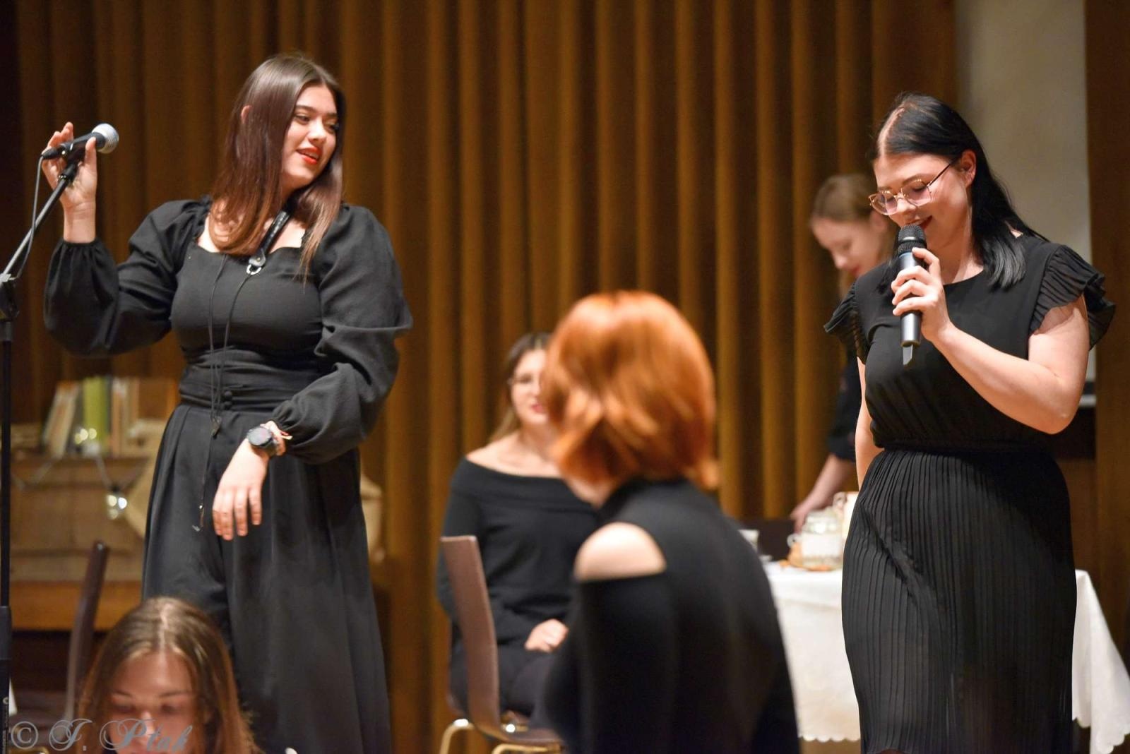 Zdjęcie w galerii na portalu naszraciborz.pl: Wieczorek poetycki U Kasprowicza wiadomości z regionu