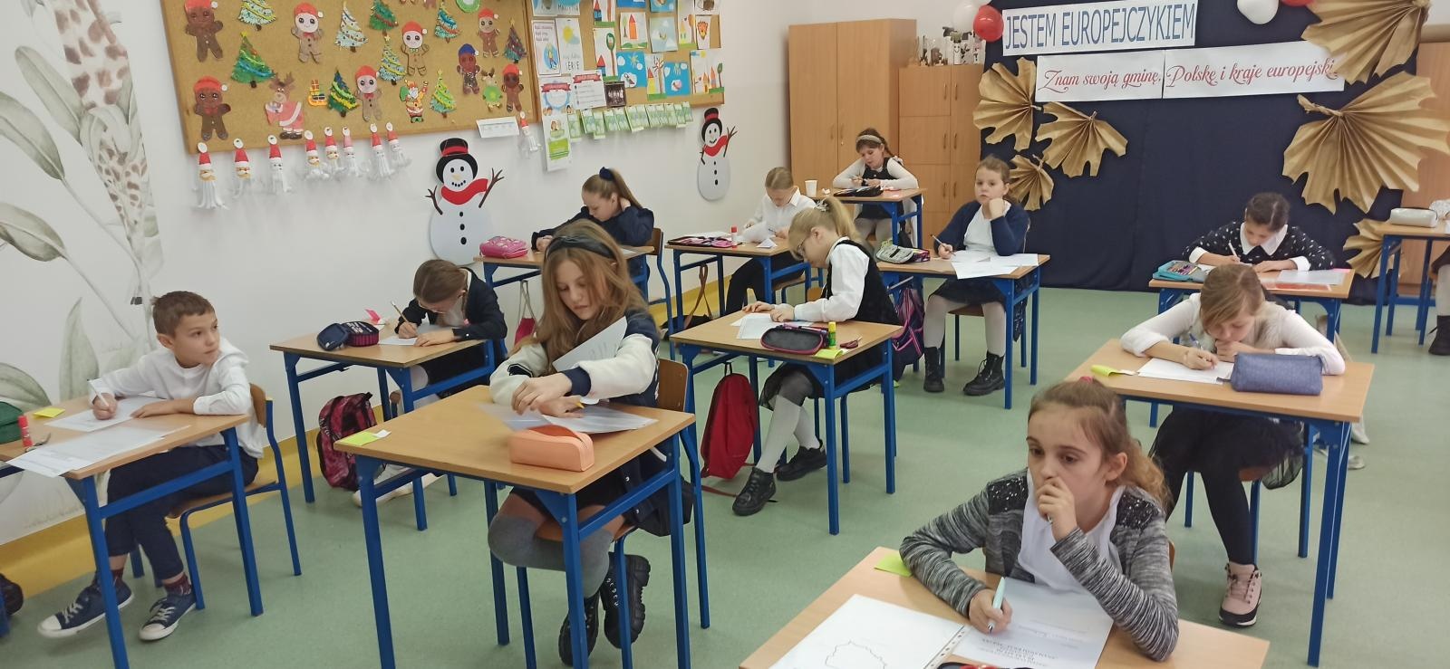 Zdjęcie w galerii na portalu naszraciborz.pl: Gminny Konkurs Jestem Europejczykiem pod hasłem Znam swój kraj - Polskę wiadomości z regionu