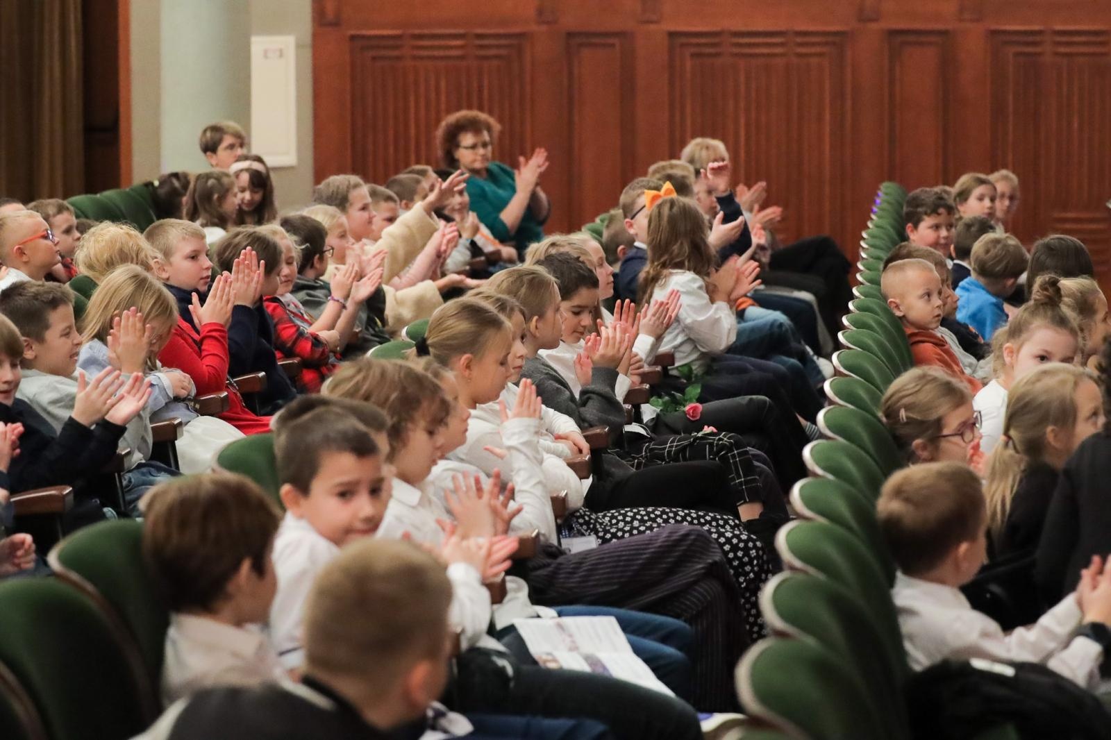 Zdjęcie w galerii na portalu naszraciborz.pl: Saksofon bohaterem listopadowego koncertu umuzykalniającego wiadomości z regionu