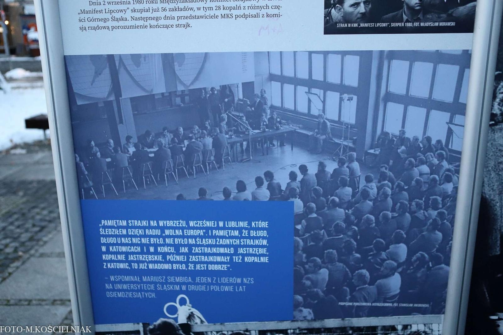 Zdjęcie w galerii na portalu naszraciborz.pl: Śląsk w walce o wolną Polskę. Wystawa na Skwerze Ks. S. Pieczki wiadomości z regionu