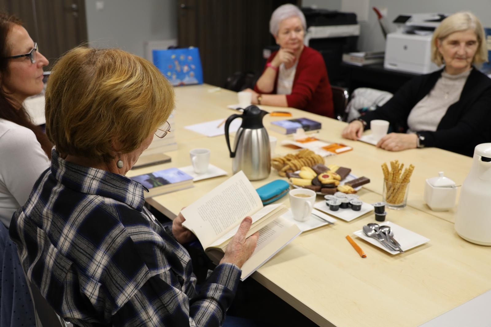 Zdjęcie w galerii na portalu naszraciborz.pl: Biblioteczne kluby polecają się na zimowy czas wiadomości z regionu
