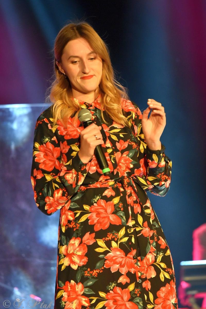 Zdjęcie w galerii na portalu naszraciborz.pl: Śląska Duszo Solidarności! Malejonek na deskach Strzechy wiadomości z regionu