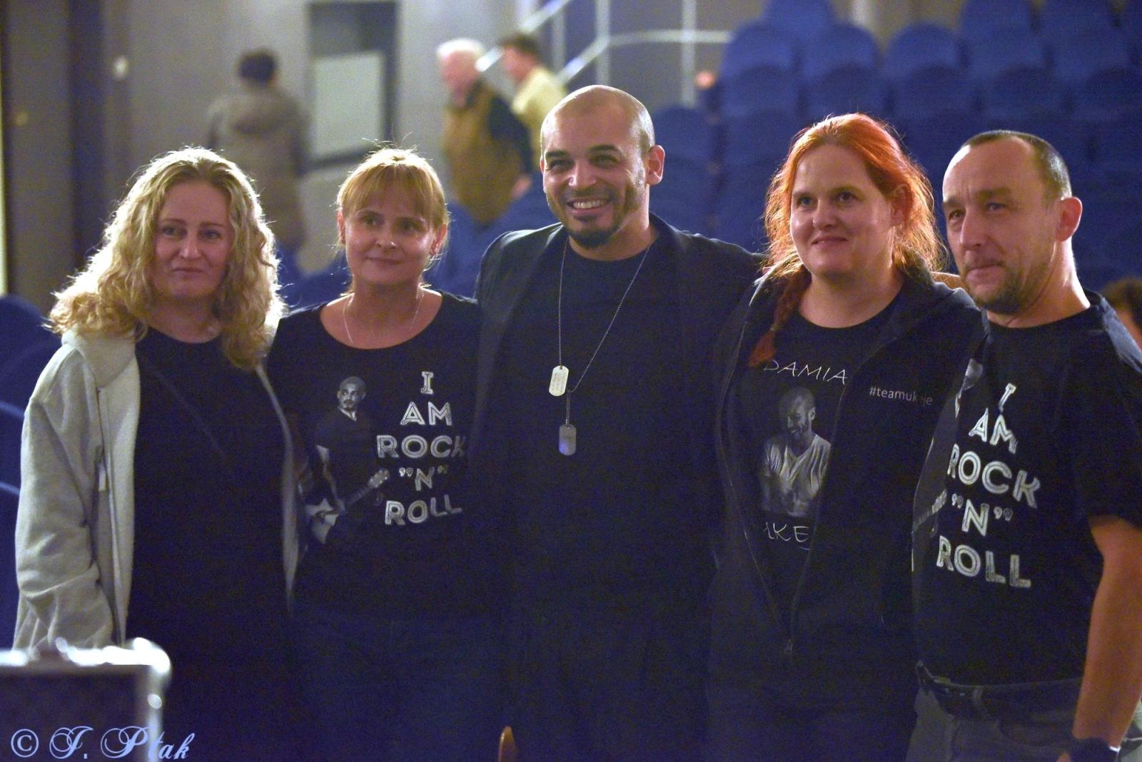 Zdjęcie w galerii na portalu naszraciborz.pl: Śląska Duszo Solidarności! Malejonek na deskach Strzechy wiadomości z regionu