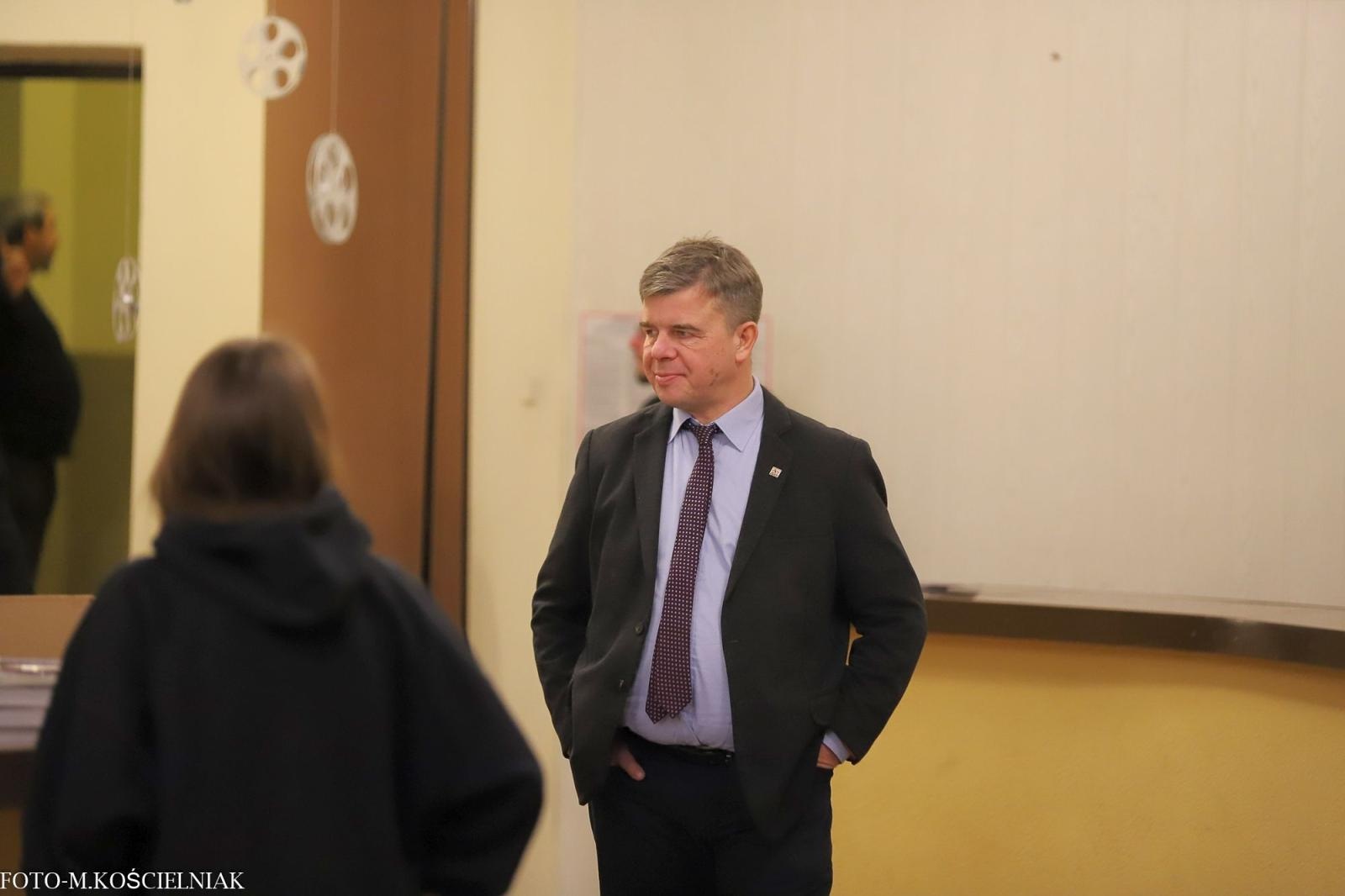 Zdjęcie w galerii na portalu naszraciborz.pl: Śląska Duszo Solidarności! Malejonek na deskach Strzechy wiadomości z regionu